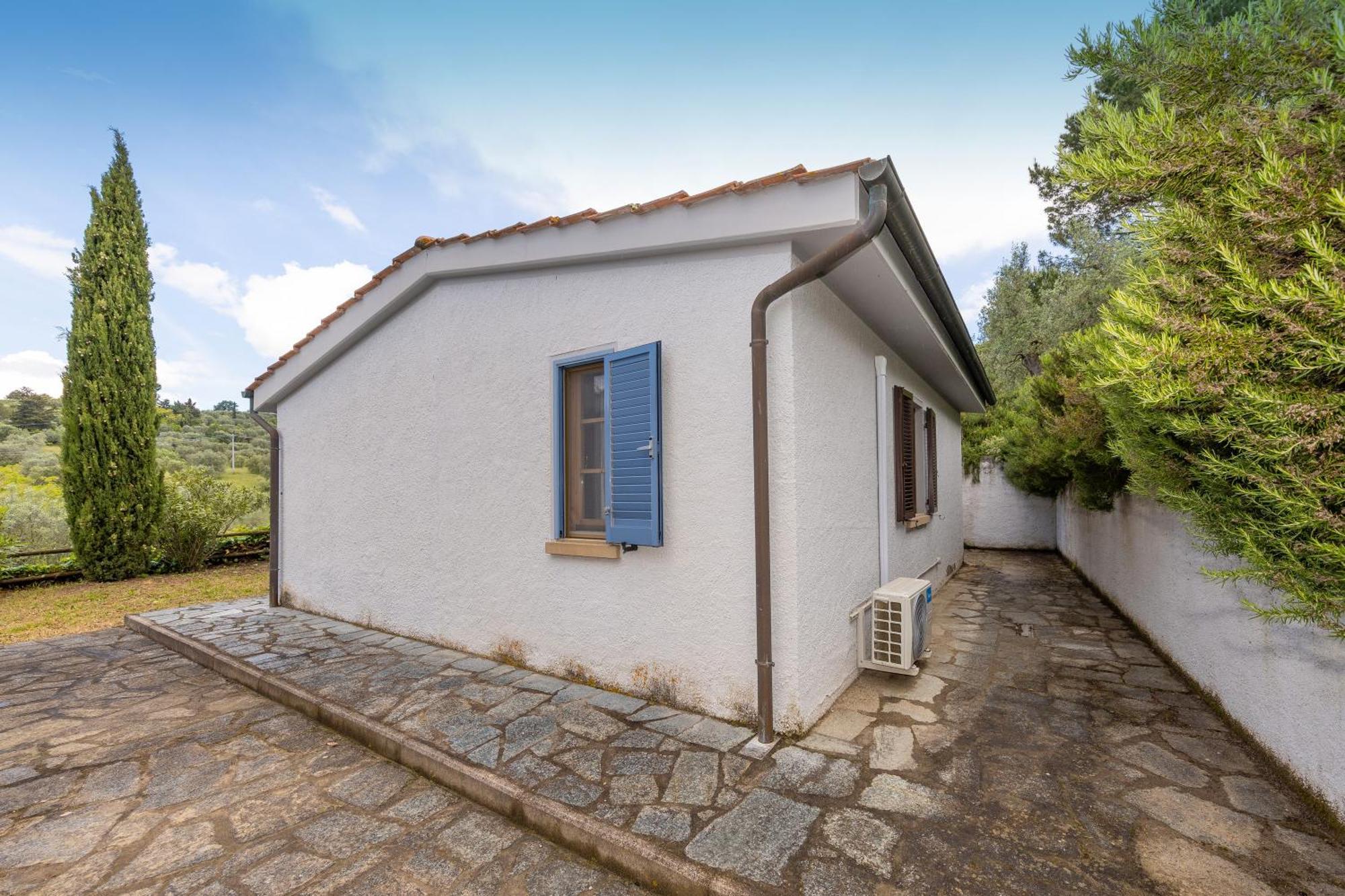Casa Leccino Villa Riparbella Exterior photo